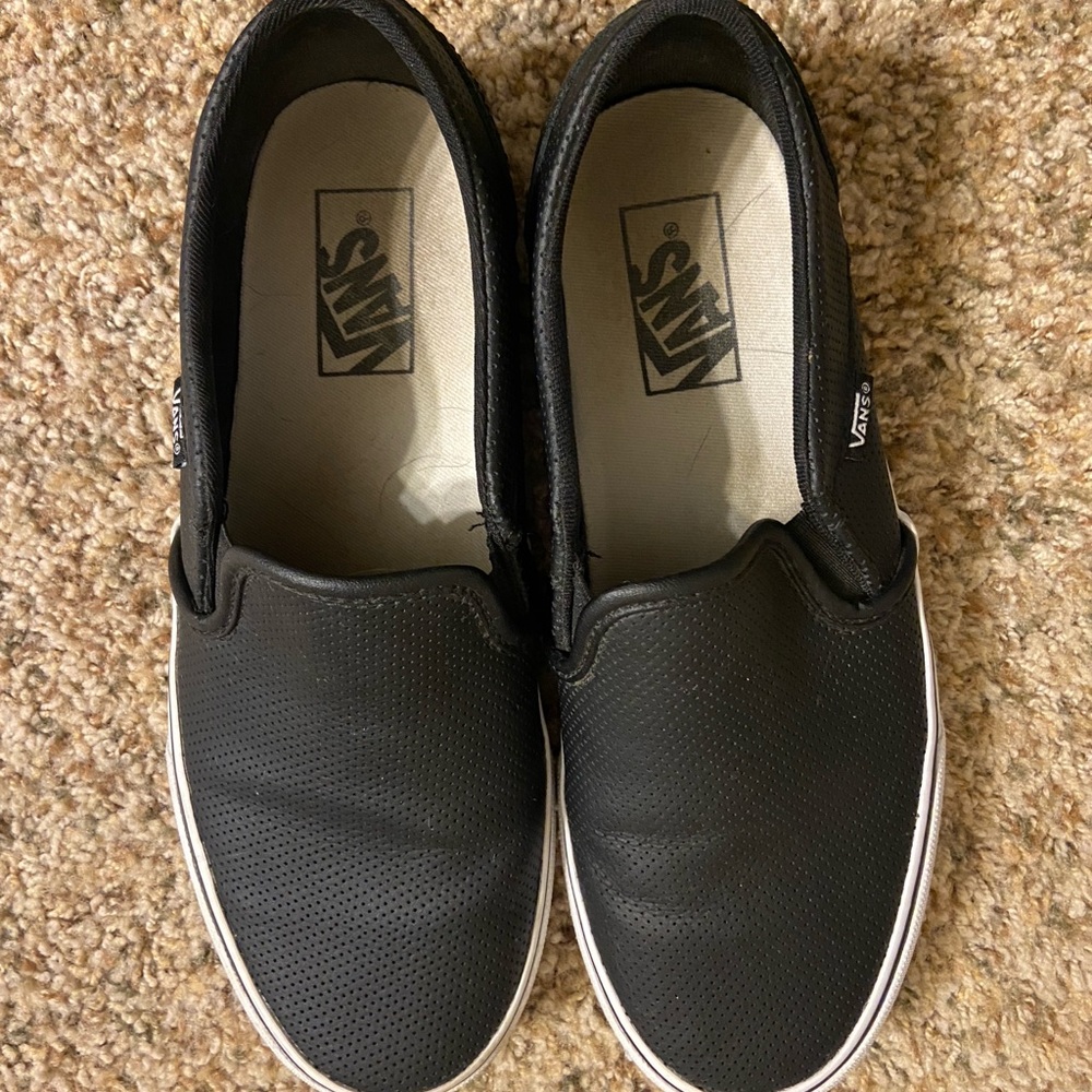 Women’s Black Leather Vans